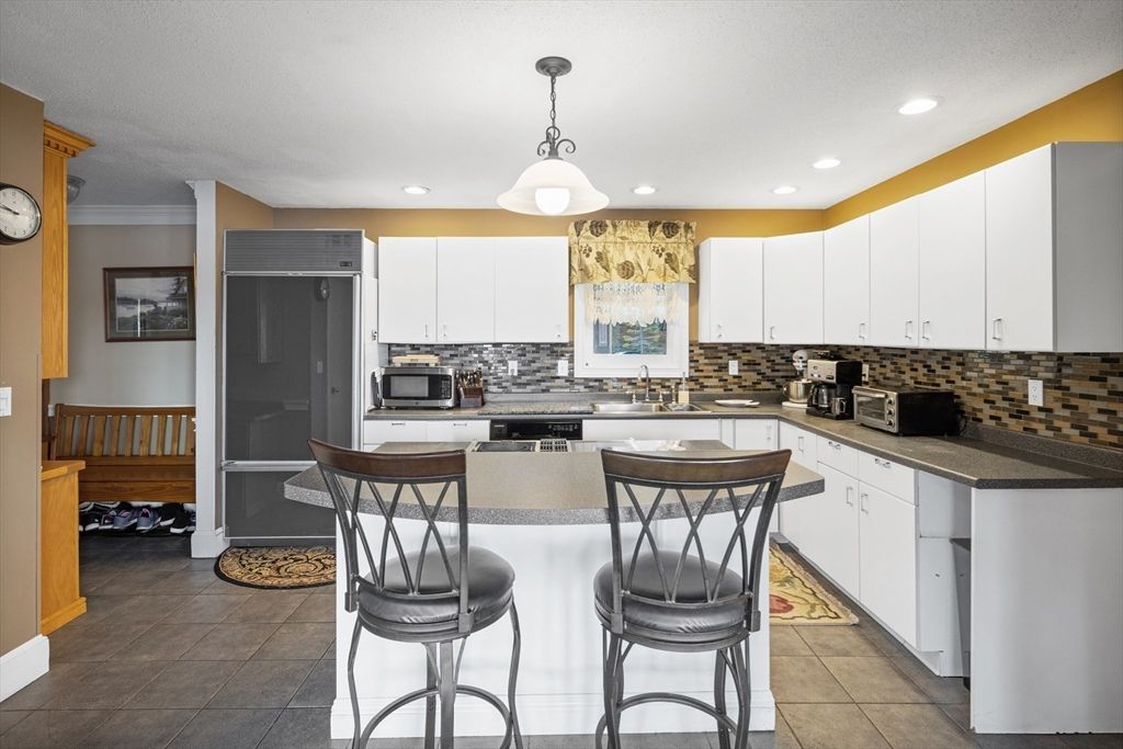 Interior, Kitchen, Pendant Lights, Recessed Lighting