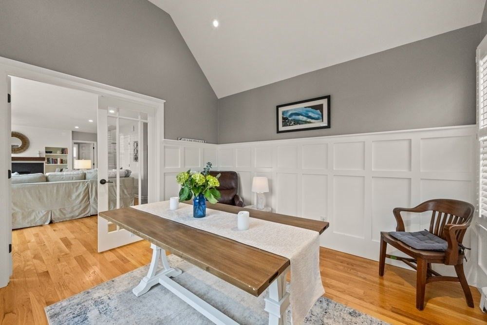 Dining room, Interior, Living room, Recessed Lighting, Wood Texture Flooring