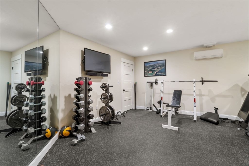 Fitness Equipment, Interior, Recessed Lighting