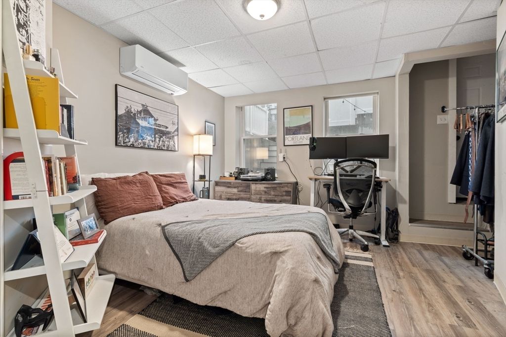 Bedroom, Home Office, Interior, Wood Texture Flooring