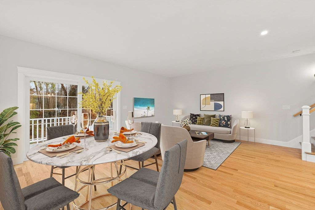 Dining room, Interior, Living room, Recessed Lighting, Wood Texture Flooring