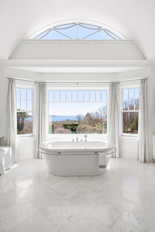 Bathroom, Free Standing Baths, Interior, Water