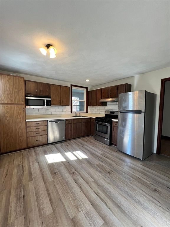Interior, Kitchen, Stainless Steel Appliances, Wood Texture Flooring