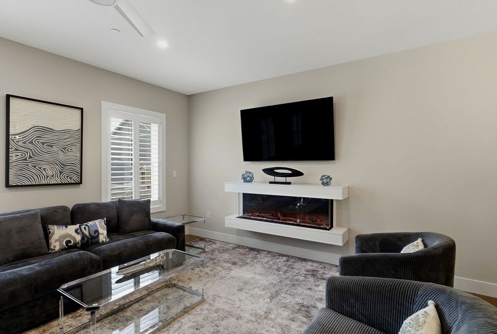 Fireplace, Interior, Living room, Recessed Lighting