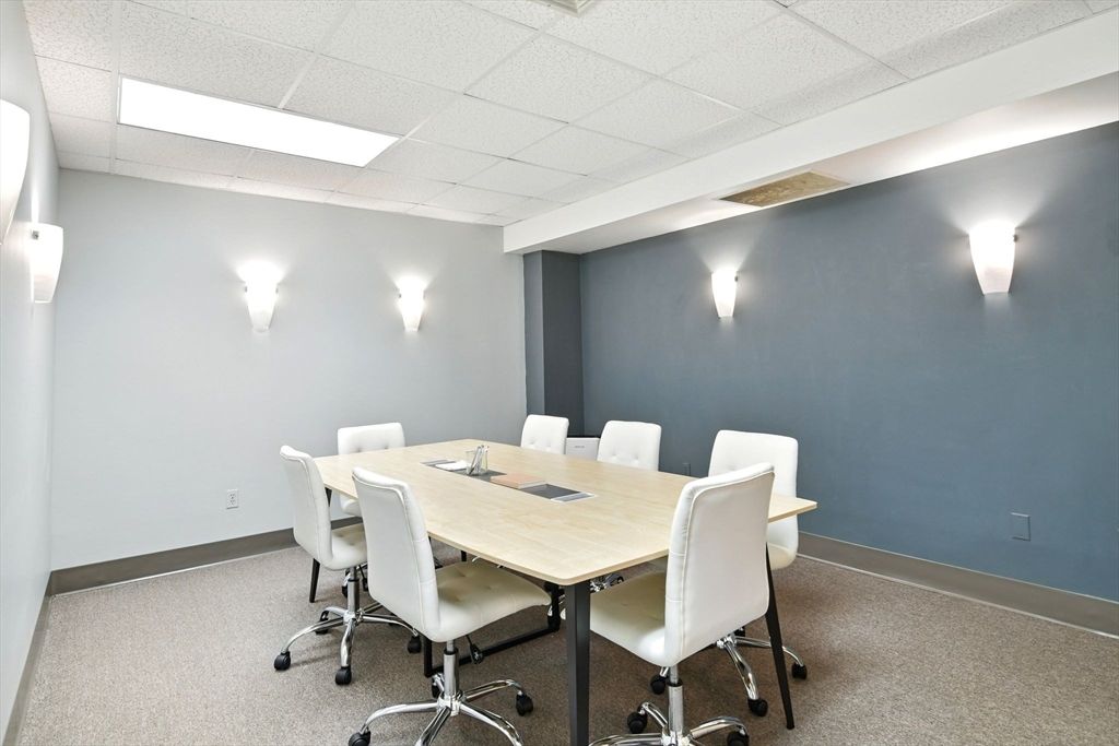 Dining room, Interior