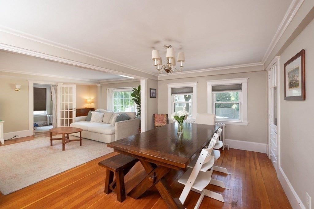 Chandelier, Dining room, Interior, Living room, Wood Texture Flooring
