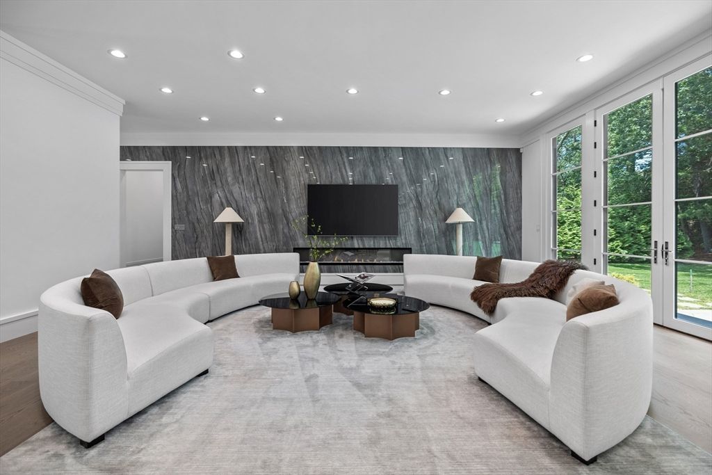 Interior, Living room, Recessed Lighting, Wood Texture Flooring