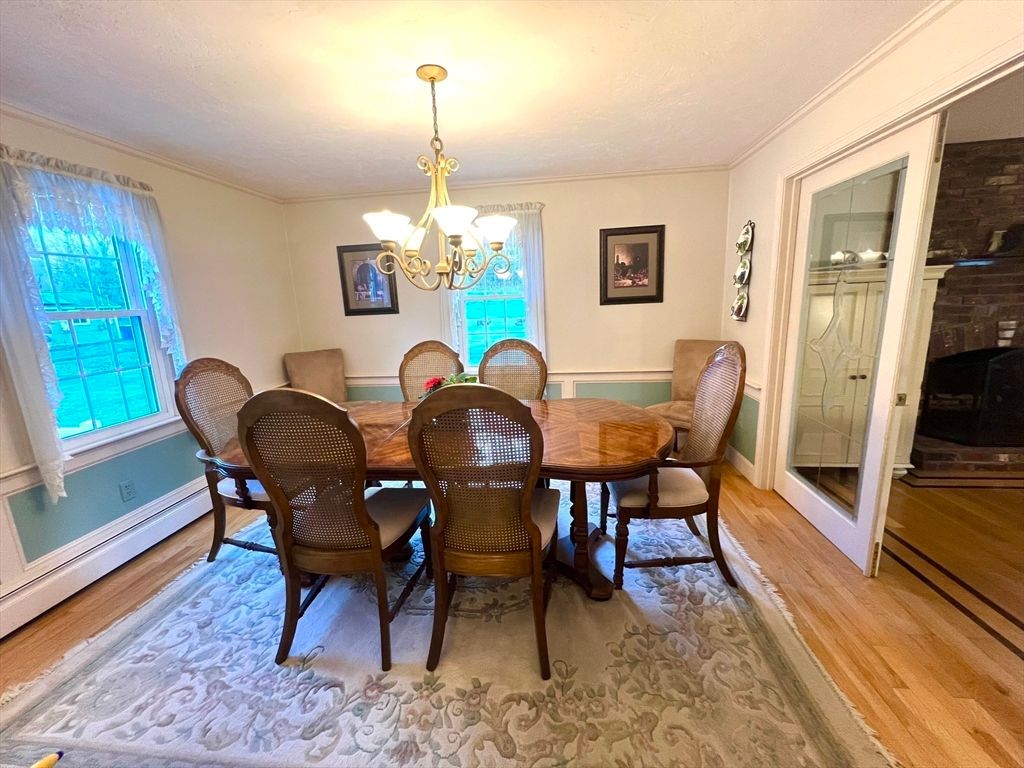 Chandelier, Dining room, Interior, Wood Texture Flooring