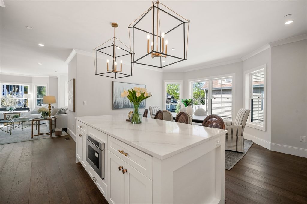Dining room, Interior, Kitchen, Living room, Pendant Lights, Recessed Lighting, Wood Texture Flooring