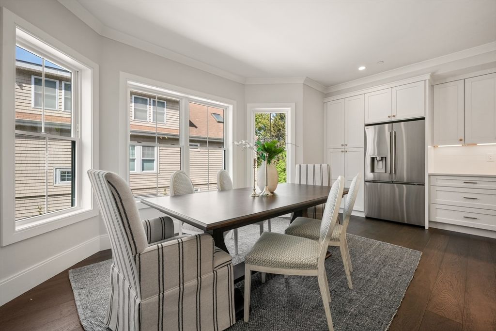 Dining room, Interior, Kitchen, Recessed Lighting, Wood Texture Flooring