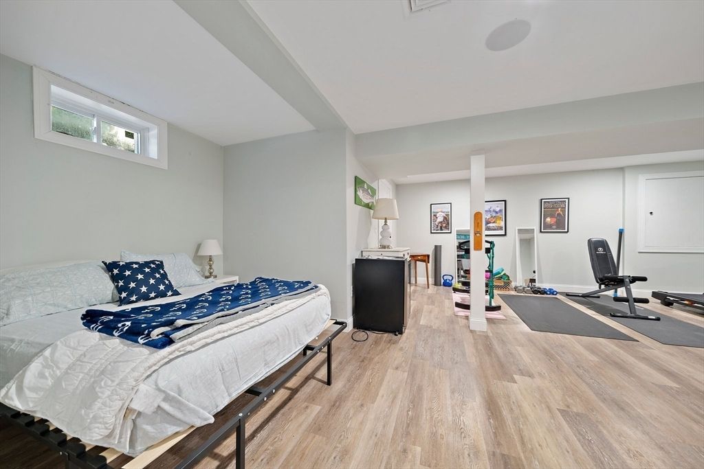 Bedroom, Fitness Equipment, Interior, Wood Texture Flooring