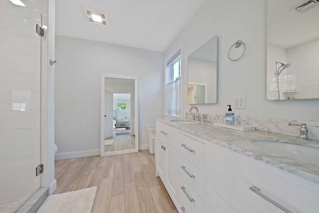 Bathroom, Dual Sink Vanities, Interior, Wood Texture Flooring