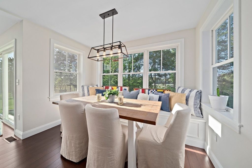 Dining room, Interior, Pendant Lights, Wood Texture Flooring