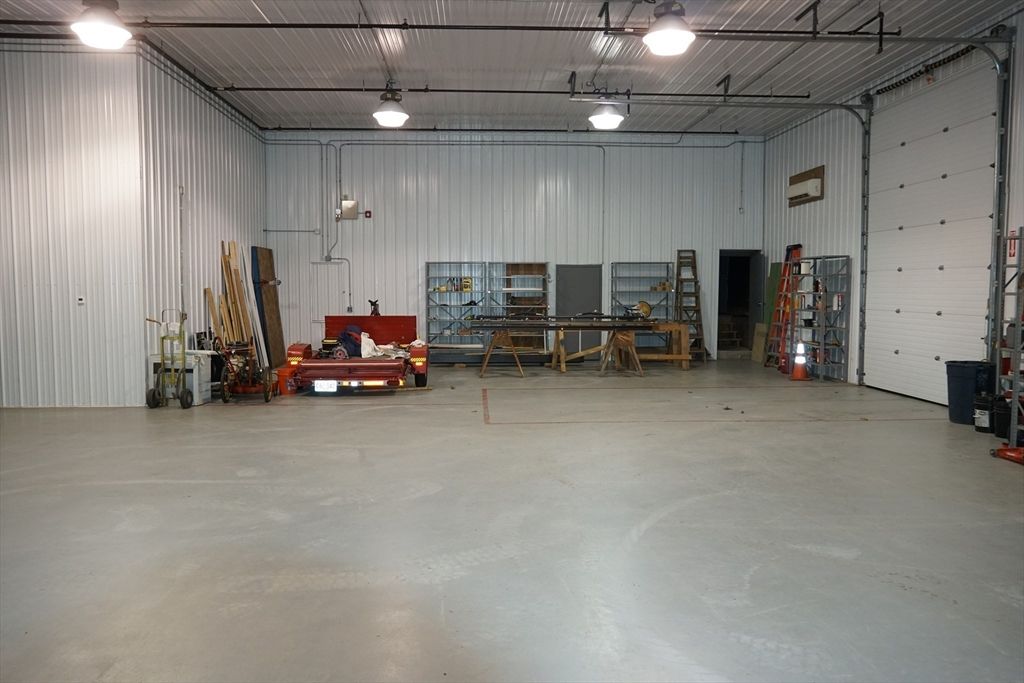 Garage, Interior
