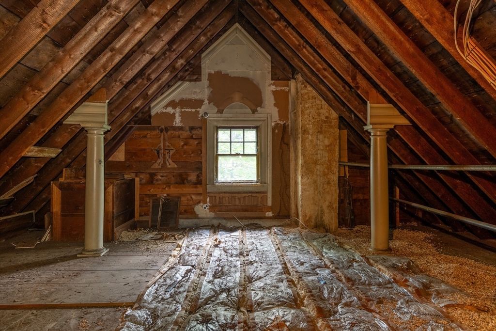 Empty room, Interior, Wooden Beams, Wooden Ceilings, Wooden Walls