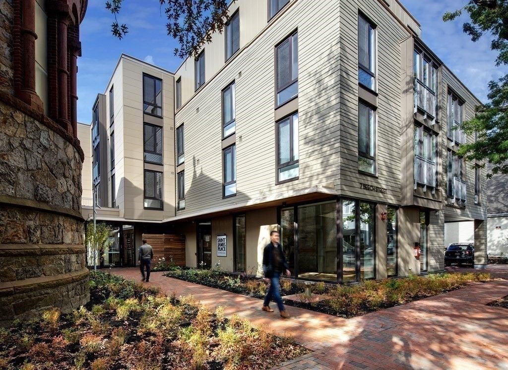 Exterior, Facade, Rowhouse