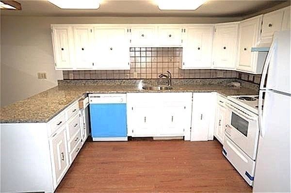 Interior, Kitchen, Wood Texture Flooring