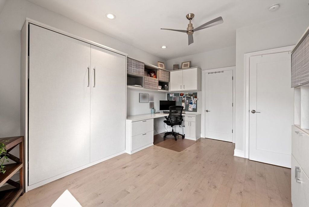 Home Office, Interior, Kitchen, Recessed Lighting, Wood Texture Flooring