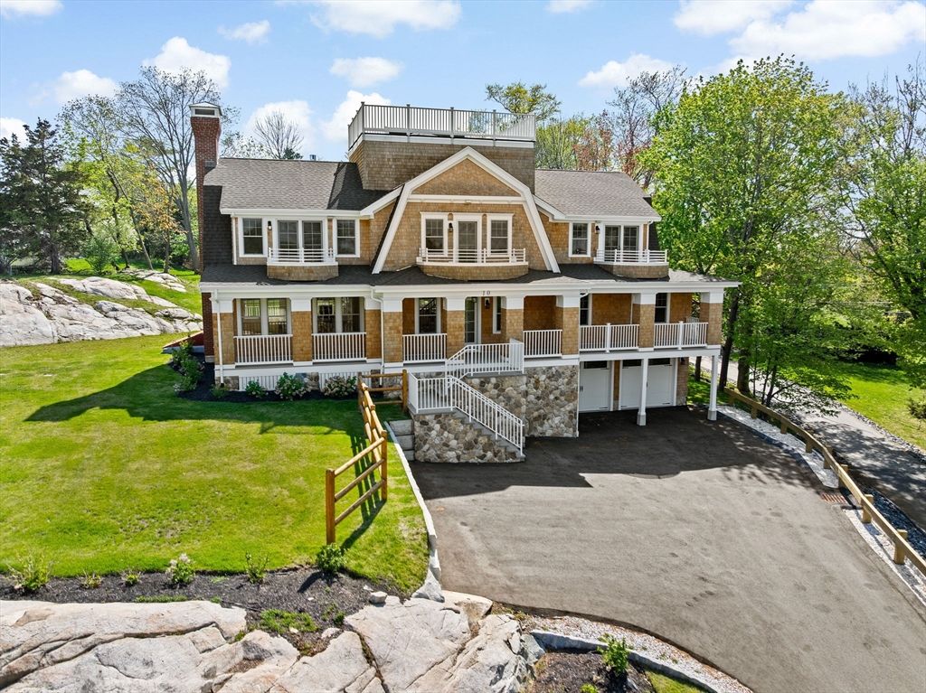Backyard, Exterior, Facade, Queen Anne Victorian