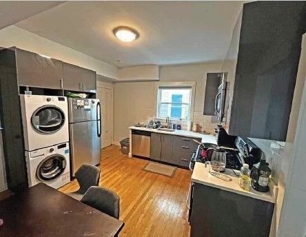 Interior, Kitchen, Washer, Water, Wood Texture Flooring