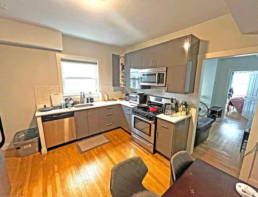 Interior, Kitchen, Stainless Steel Appliances, Wood Texture Flooring