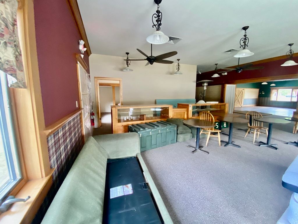 Dining room, Interior, Living room, Pendant Lights