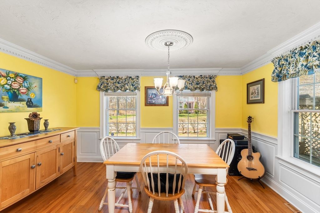 Dining room, Interior, Pendant Lights, Wood Texture Flooring
