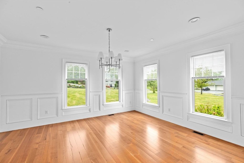 Chandelier, Empty room, Interior, Recessed Lighting, Wood Texture Flooring