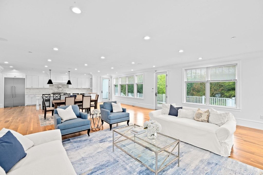 Dining room, Interior, Kitchen, Living room, Pendant Lights, Recessed Lighting, Stainless Steel Appliances, Wood Texture Flooring