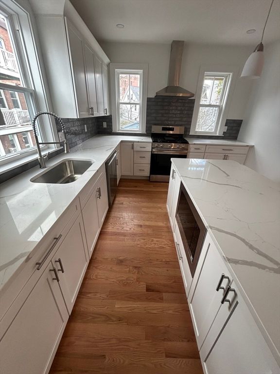 Interior, Kitchen, Stainless Steel Appliances, Wood Texture Flooring