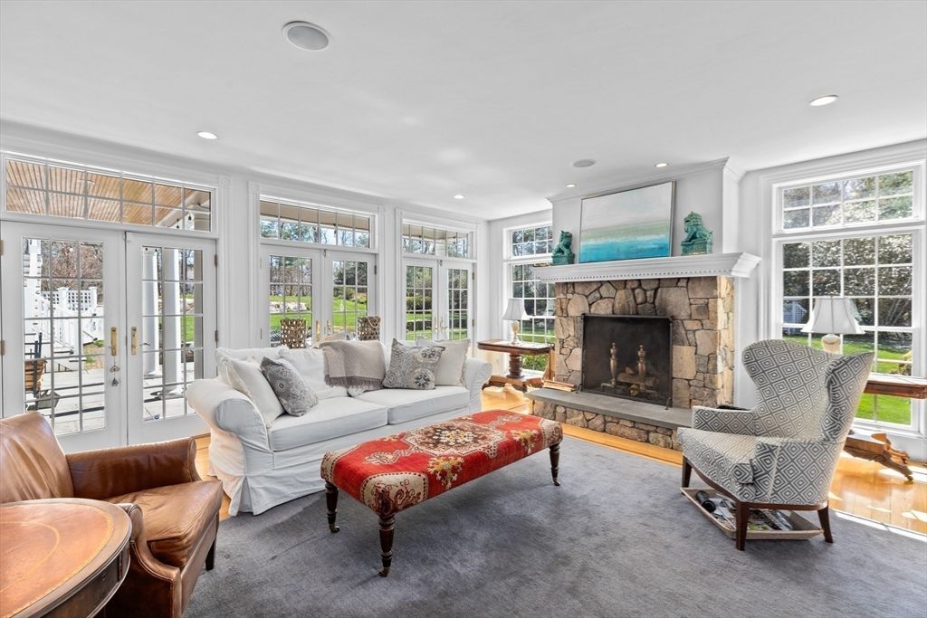 Fireplace, Interior, Living room, Recessed Lighting