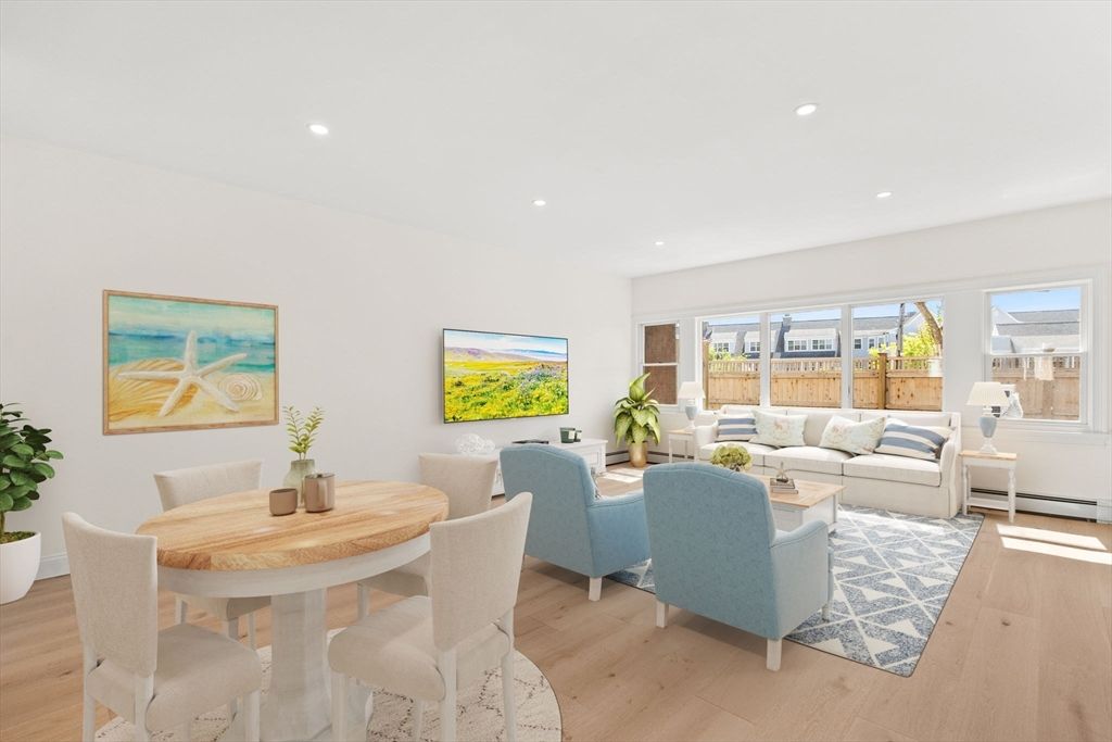 Dining room, Interior, Living room, Recessed Lighting, Wood Texture Flooring