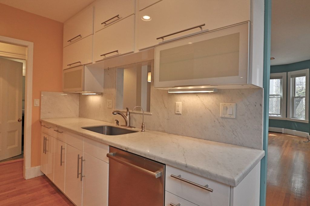 Interior, Kitchen, Marble Walls, Recessed Lighting, Wood Texture Flooring