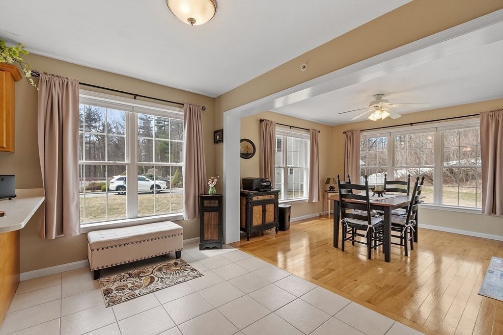 Dining room, Interior, Wood Texture Flooring