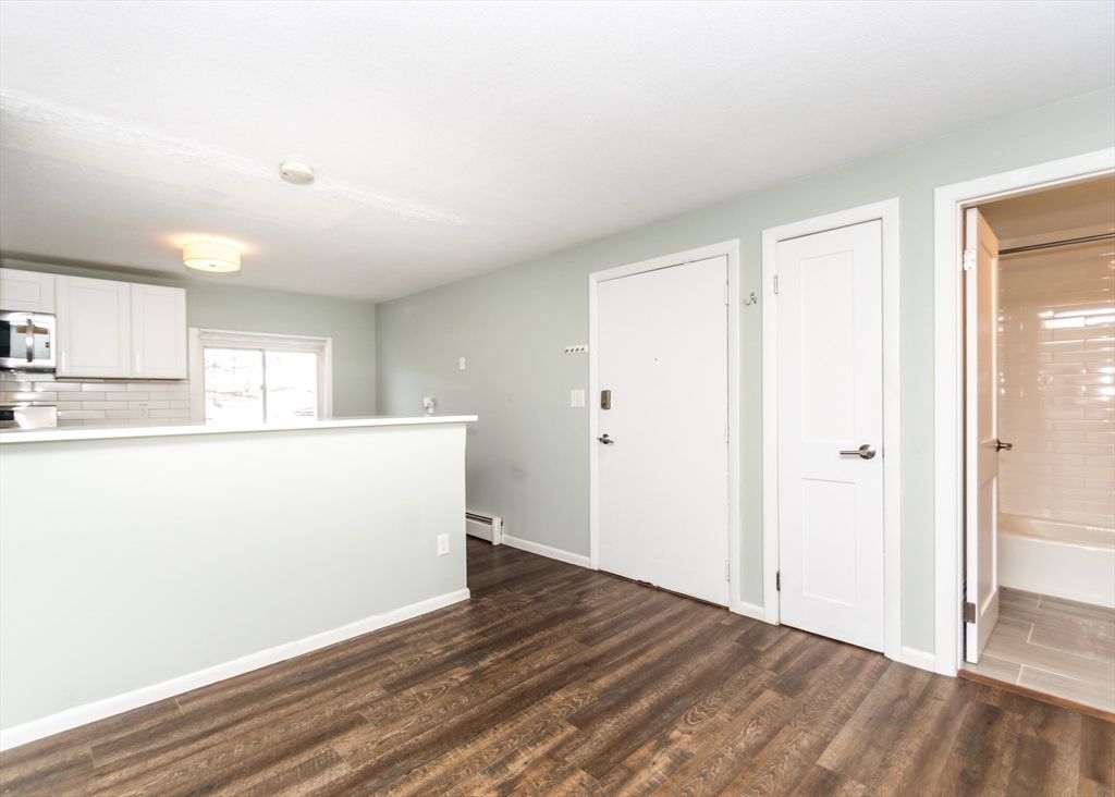 Empty room, Interior, Kitchen, Wood Texture Flooring