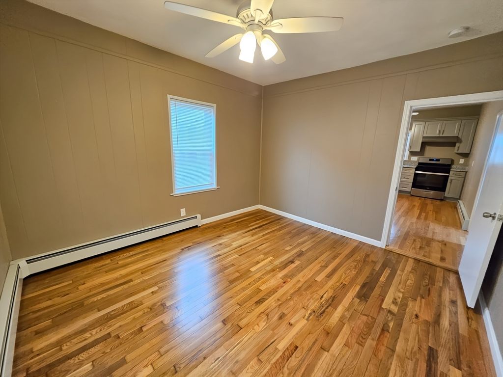 Empty room, Interior, Kitchen, Wood Texture Flooring