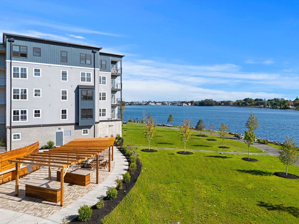 Backyard, Exterior, Water