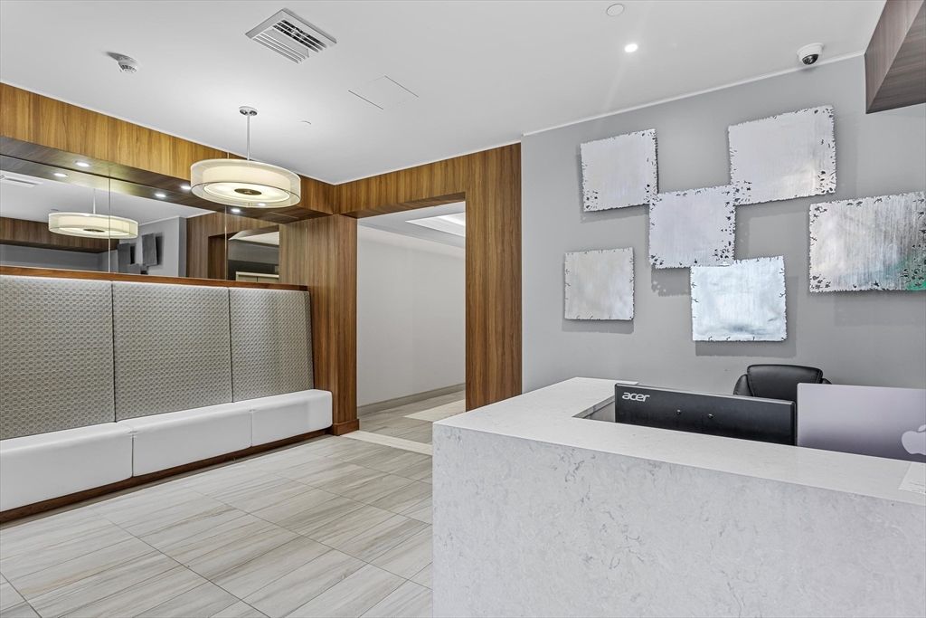 Interior, Pendant Lights, Recessed Lighting, Wooden Walls