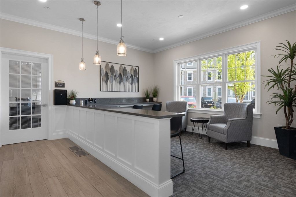 Interior, Pendant Lights, Recessed Lighting, Wood Texture Flooring