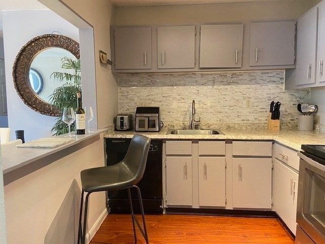 Interior, Kitchen, Stone Walls, Wood Texture Flooring