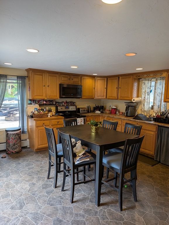 Dining room, Interior, Kitchen, Recessed Lighting