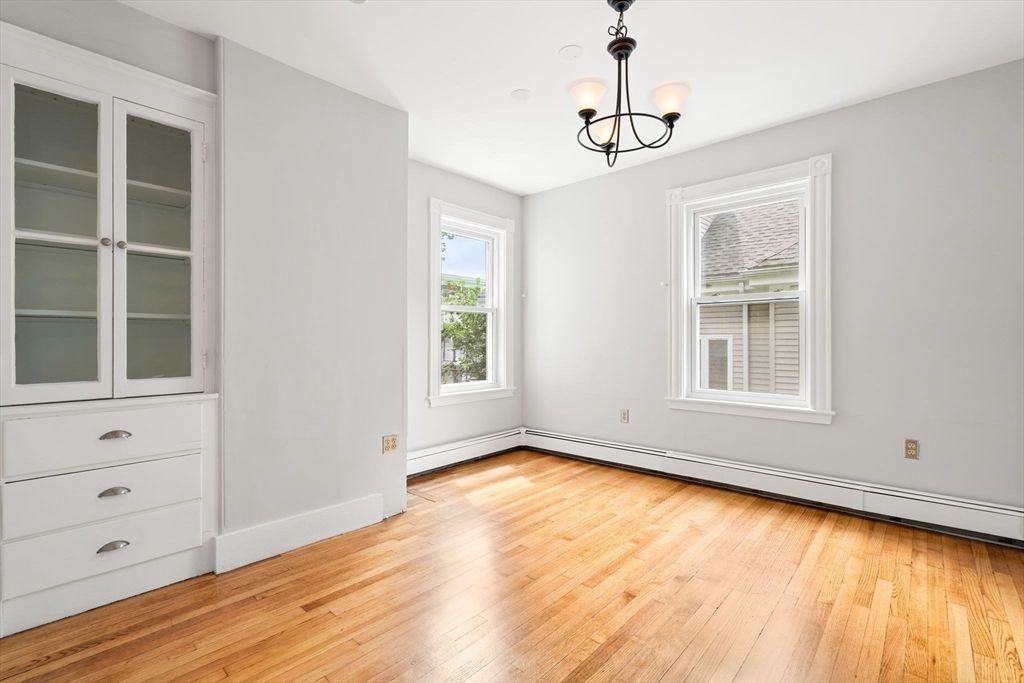Chandelier, Empty room, Interior, Pendant Lights, Wood Texture Flooring