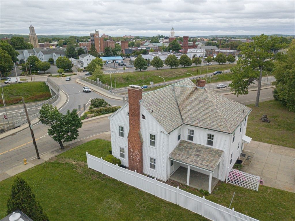 Exterior, Drone