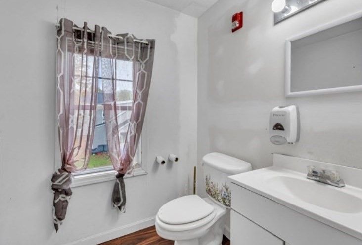 Bathroom, Interior, Wood Texture Flooring