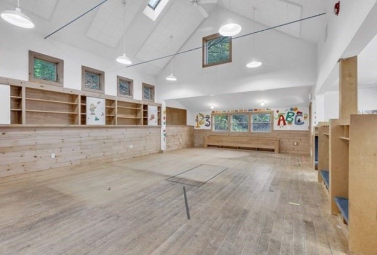 Interior, Pendant Lights, Recessed Lighting, Wood Texture Flooring