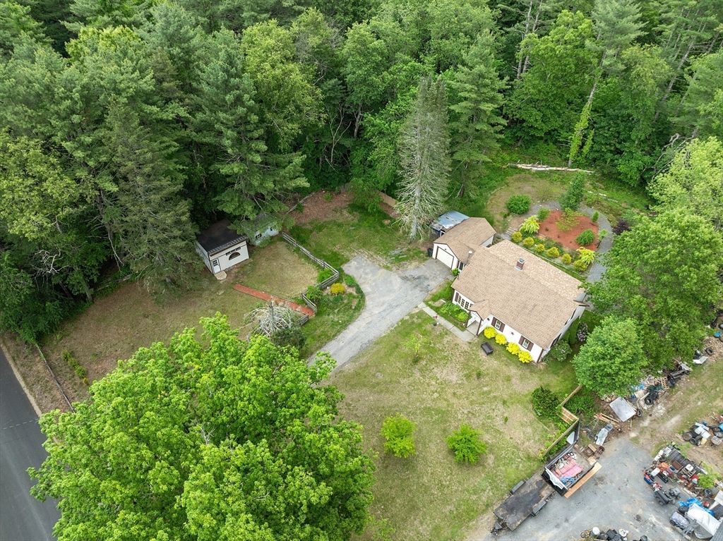 Exterior, Drone