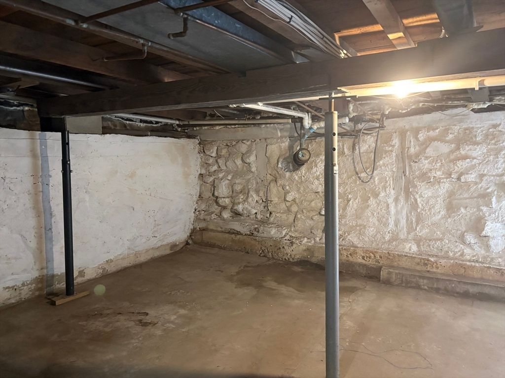 Bathroom, Interior, Stone Walls