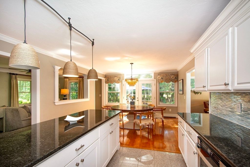 Dining room, Interior, Kitchen, Pendant Lights, Wood Texture Flooring