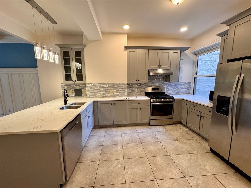 Interior, Kitchen, Pendant Lights, Recessed Lighting, Stainless Steel Appliances
