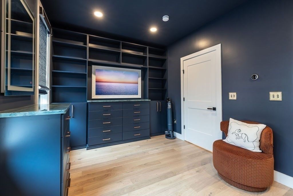 Interior, Recessed Lighting, Walk-in Closets, Wood Texture Flooring